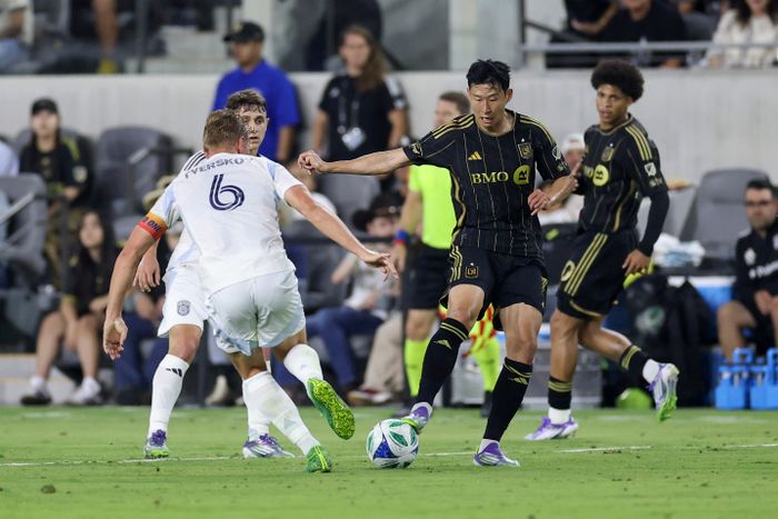 ‘골대 강타’ <b>손흥민</b>, <b>LAFC</b> 홈 <b>데뷔전</b>서 무득점 침묵
