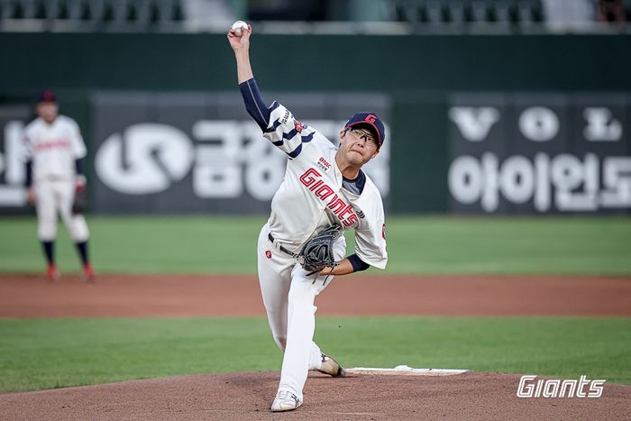 ‘믿었던 박세웅마저 와르르’ 가을야구 이별 준비하는 <b>롯데</b>