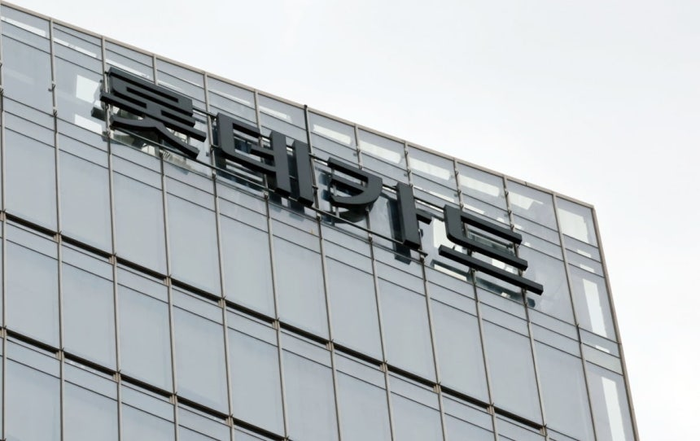 롯데카드가 해킹 사고에 대비해 100억원 보험에 가입했지만, 피해자 보상은 법원 판결을 거쳐도 인당 몇십만원에 그칠 전망이다.ⓒ롯데카