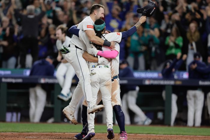 <b>시애틀</b>, 연장 15회 혈투 끝에 24년만의 <b>ALCS</b>행