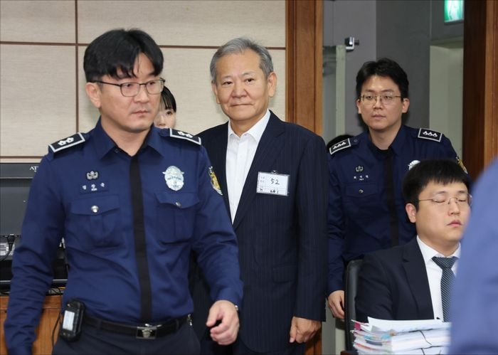 <b>이상민</b> 측 "<b>계엄 반대</b>했고 행안장관 임무 충실" 모든 혐의 부인