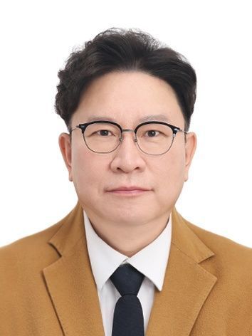 ⓒ손원형 사단법인 한국전문면접관협회장
