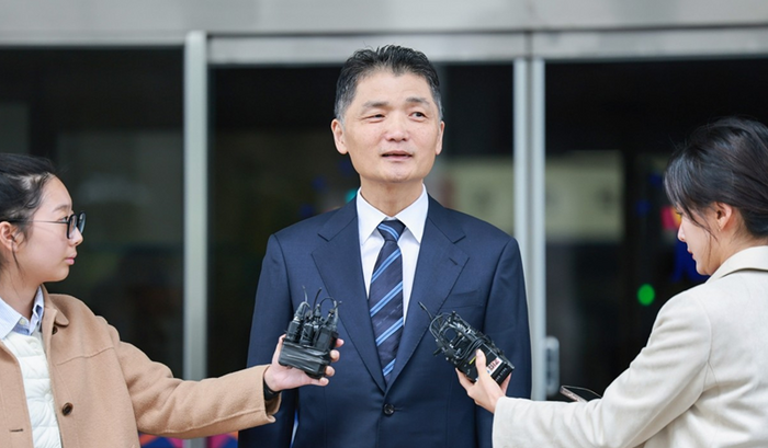 '김범수 무죄'…한숨 돌린 <b>카카오</b>, AI·스테이블코인 사업 본격화(종합...