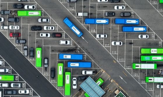 서울 시내의 한 공영버스 차고지에 버스들이 세워져 있다.ⓒ연합뉴스