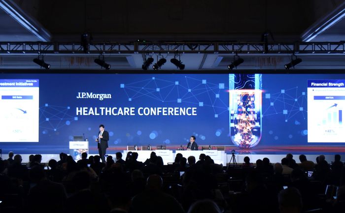 존 림 삼성바이오로직스 대표가 13일(현지시간) 미국 샌프란시스코에서 열린 2026 JP모건 헬스케어 콘퍼런스에서 발표하고 있다.ⓒ삼성바이오로직스