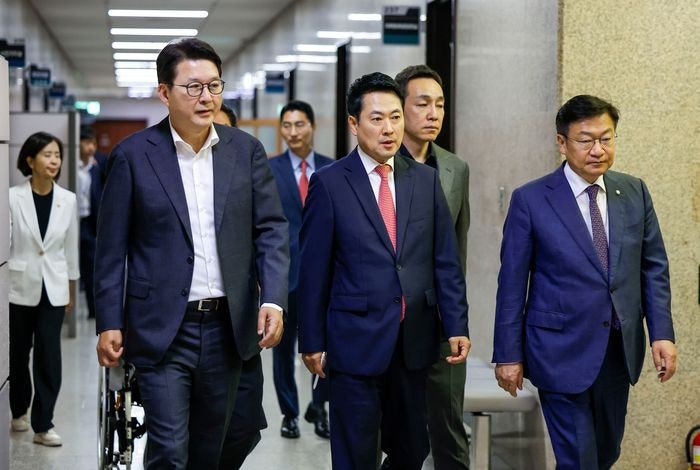 국민의힘, 긴급 최고위 통해 '서울 등 전면 재선거 소청' 의결