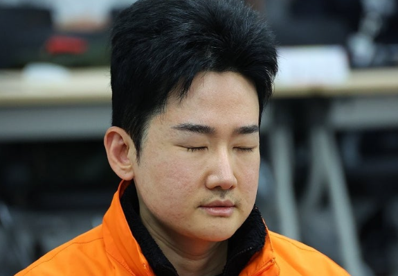 정이한 '피습 자작극' 의혹…지인 헬스트레이너와 공모 정황