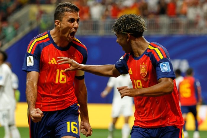 ‘야말 <b>월드컵</b> 데뷔골’ 스페인, 사우디에 4-0 대승