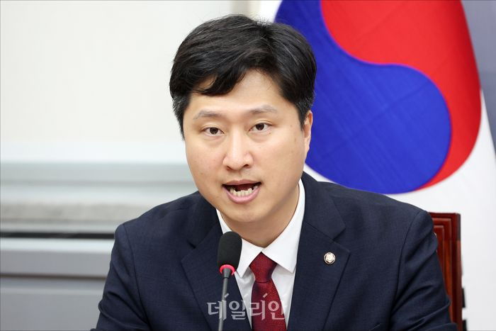 <b>국민의힘</b> 최고위 또 충돌…"장동혁 내려와야" vs "당대표 공개모욕"
