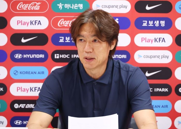 홍명보 전 감독, 30일 귀국…경찰, 100여명 투입해 인천공항 경비 강화