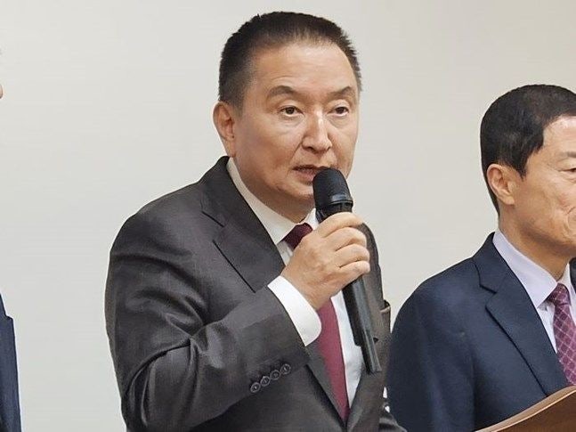 공수처, 김영환 충북지사 압수수색…뇌물 수수 의혹 강제수사