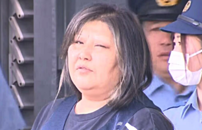 바늘로 동거녀 입술 수차례 꿰맸다…남편도 있었던 40대女의 범죄