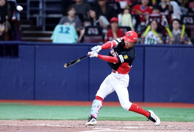 박재현 10호 홈런! 4위 <b>KIA</b>, 한화 물리치고 4연승…3위 LG 6연패