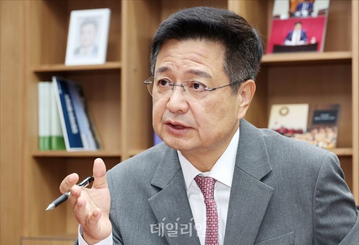 [전문] 김장겸 "공영방송, 총선 앞두고서는 더 악착같이 편파편향방송할... - 뉴스 썸네일 이미지