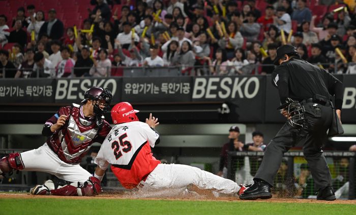 ‘9전 9승’ 키움 잡는 <b>KIA</b>, 최초의 16전 16승 도전?