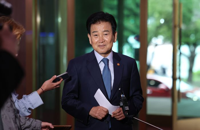 <b>정동영</b> "李대통령, <b>평화공존 의지</b> 분명…통일부에 독려·응원 보낸 것"