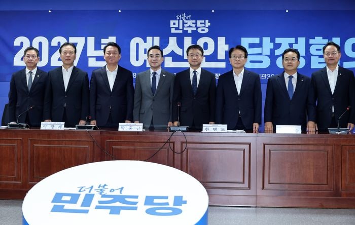 당정, <b>반도체</b>·AI에 '실탄' 집중…지방 국립대 등록금은 전액 지원