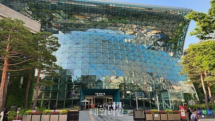 'KTX 낙상 CCTV 공개 논란' <b>박위</b>, 서울시 홍보대사직 <b>자진 사임</b>