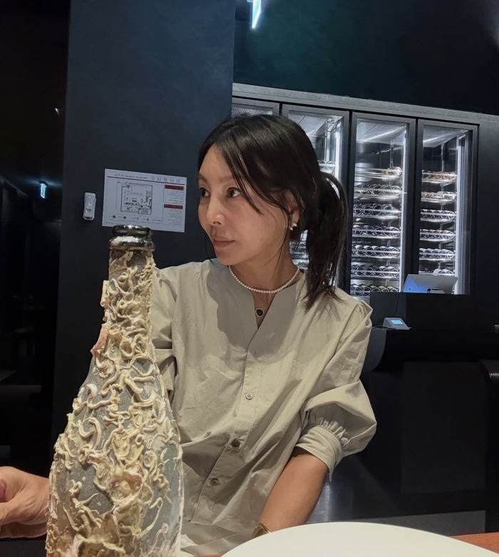 ‘구족<b>화가</b> 동생’ 황신혜, 박위 논란에 소신…“작은 배려, 큰 힘”