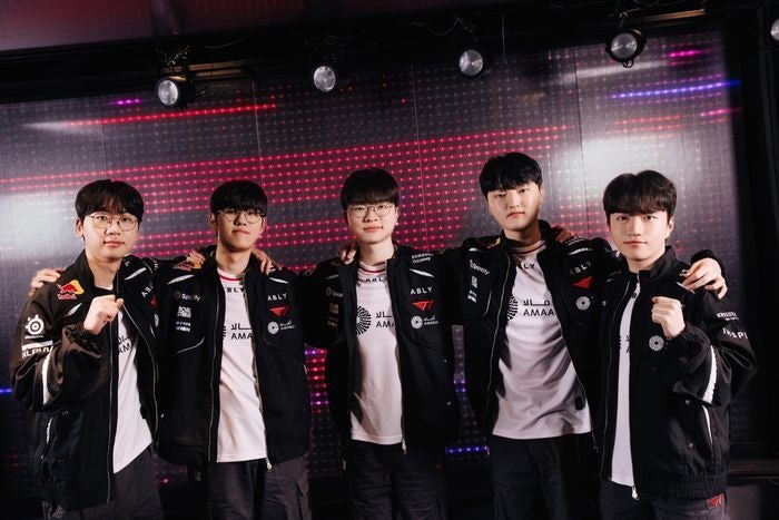 T1 롤팀 진짜 패패승승승 실화냐? '페이즈' 펜타킬 터지고 2라운드 진출!