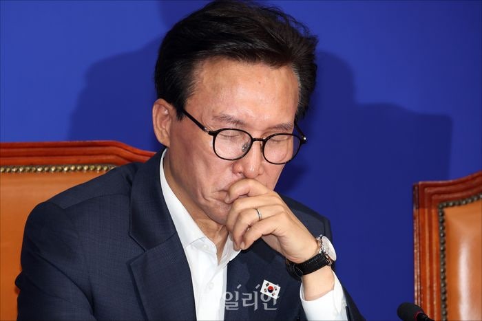 김민석·<b>서영교</b>, 조희대 부친상 <b>조문</b>…金 "최대한 예우" 지시