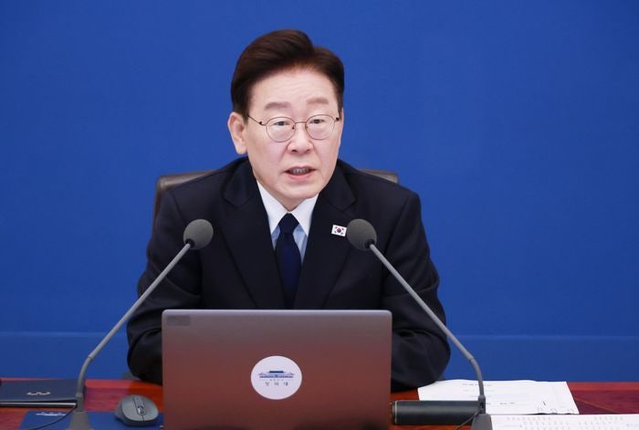 李<b>대통령</b> "<b>경찰</b>, 뼈 깎는 각오로 내부 <b>자정</b>·제도 개선 나서야"