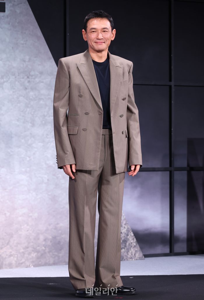 <b>황정민</b> 측 “<b>스토킹 유죄</b> 인정”…A씨 벌금 600만원 선고