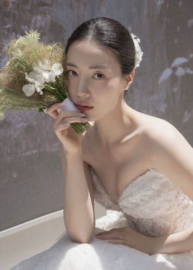 티아라 출신 <b>류화영</b>, 오늘 <b>결혼</b>…<b>3세 연상 사업가</b>와 백년가약