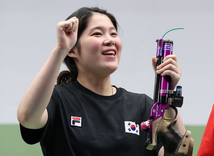 <b>추가은</b>, 여자 10m 공기권총 <b>금메달</b>…한국 사격 대회 첫 <b>금메달</b>