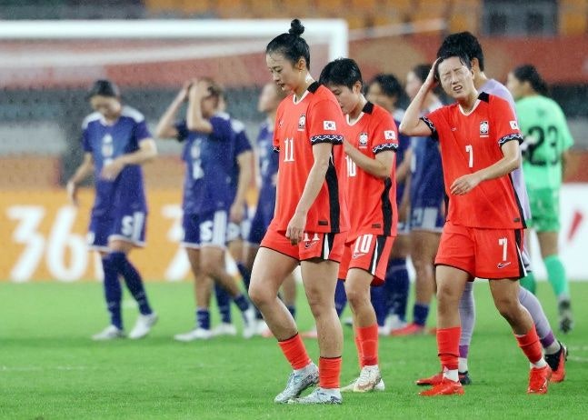 '아 11년…' <b>여자축구</b> 한일전 완패, 남북 결승 맞대결 불발