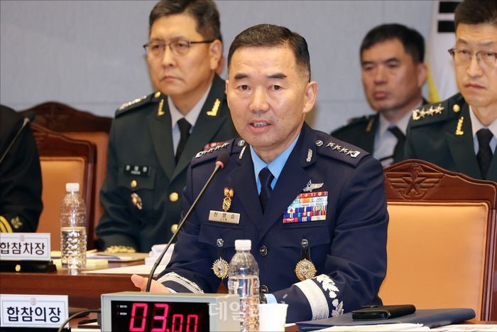 <b>국감</b> 질의 답변하는 <b>진영승</b> 합참의장