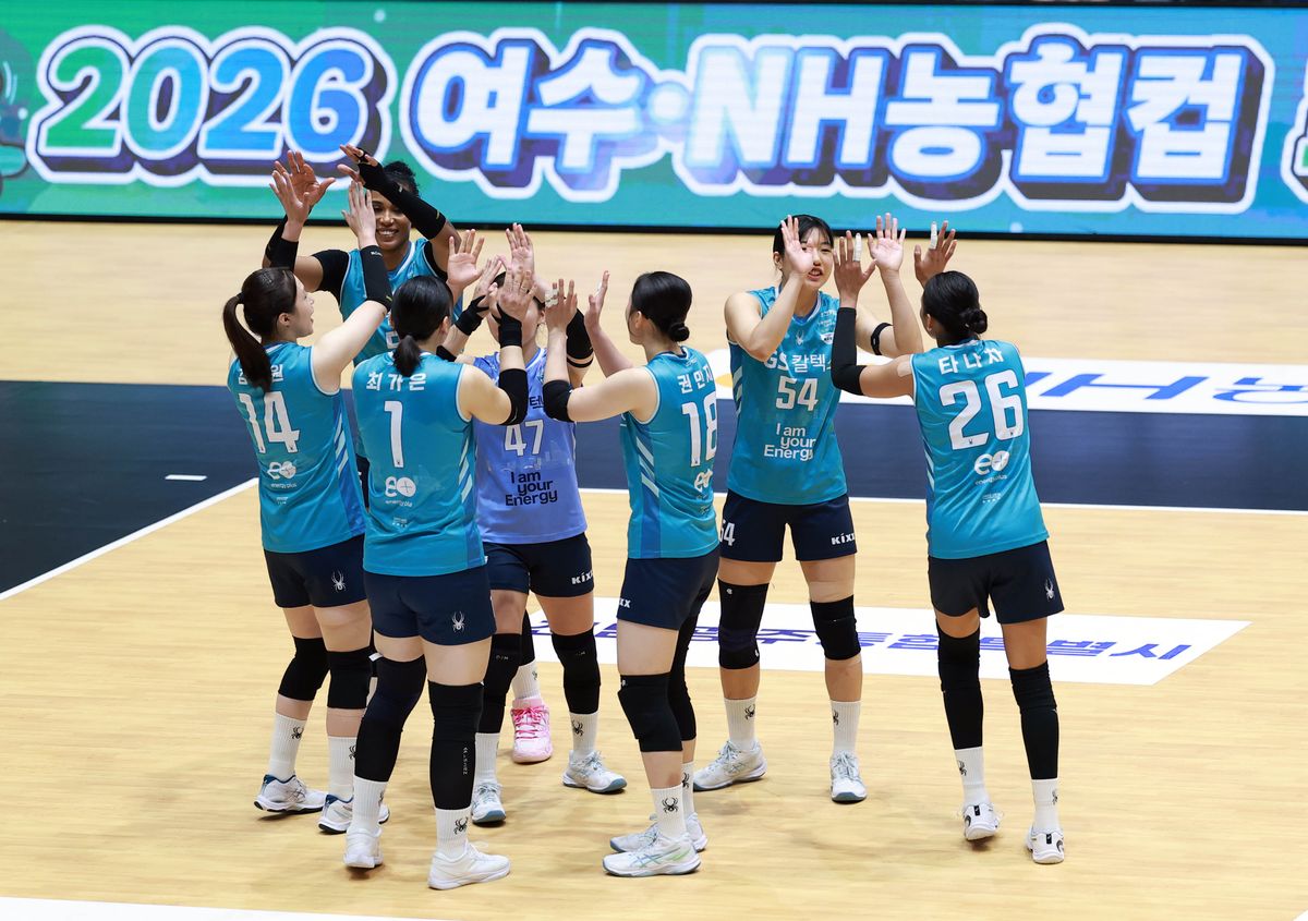 ‘컵대회 최다 우승’ GS칼텍스, 도로공사 꺾고 통산 7번째 정상…실바...