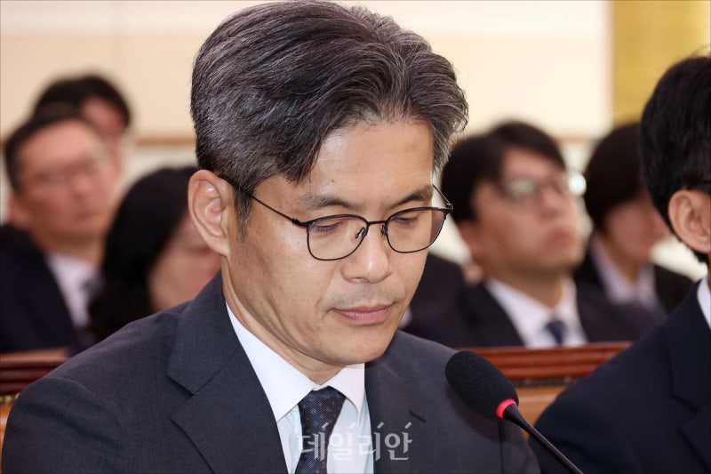 [2026 국감] 공소청 첫 국감, '檢 <b>수사권</b> 박탈' 공방…<b>박철우</b> "착잡한 심...