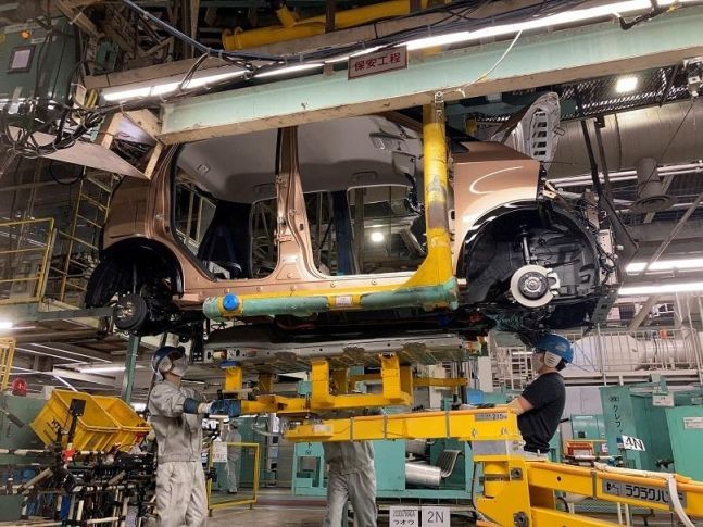 중국 <b>희토류</b> 규제에 車<b>생산 차질</b> 가시화…업계, 일부 <b>생산</b> '中이전' 검토