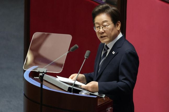 이재명 대통령 첫 시정연설…민주 "<b>민생</b> <b>회복</b> 시작", 국힘 "말보다 실천...