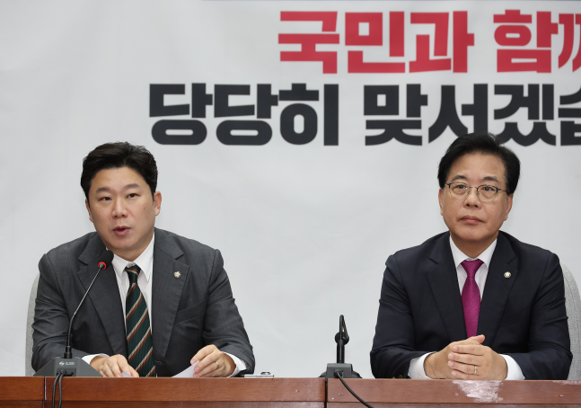 국힘 "'<b>종교단체 동원 의혹</b>' 김민석 고발 검토"...與 "악의적 조작"