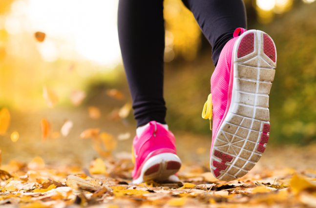 ◆…자주 걷는 것보다 많이 걷는 것이 건강에 더 좋다는 연구 결과가 나왔다. (사진=클립아트코리아)