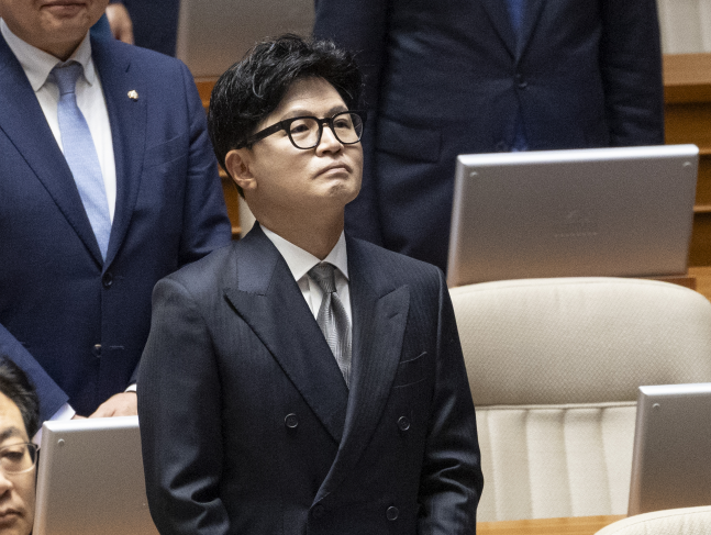 종합특검, 한동훈 출국금지 2번째 연장...韓 "유치한 기싸움"