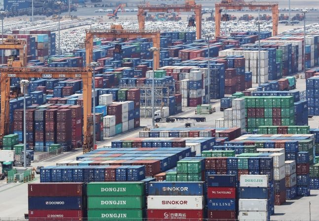 IMF, 韓 성장률 1.9%→2.6%...李대통령 "국민 체감 성장 더 노력"