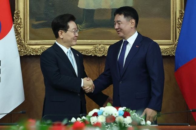 李대통령 "한·몽 황금시대 열어가자"...몽골 대통령 "중요한 전략적 동반자"