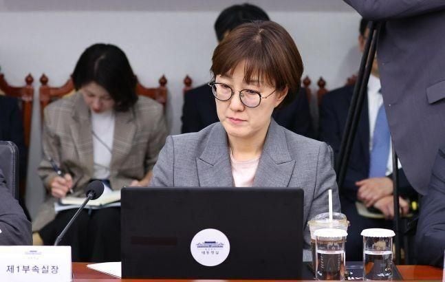 與<b>서용주</b> "靑<b>인사라인 김현지</b>잖아"...논란 커지자 "가볍게 농담"