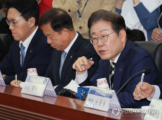 더불어민주당 이재명 대선 경선 후보가 지난달 21일 서울 여의도 금융투자협회에서 열린 자본시장 활성화를 위한 정책간담회에서 발언하고 있다.[ⓒ 연합뉴스]