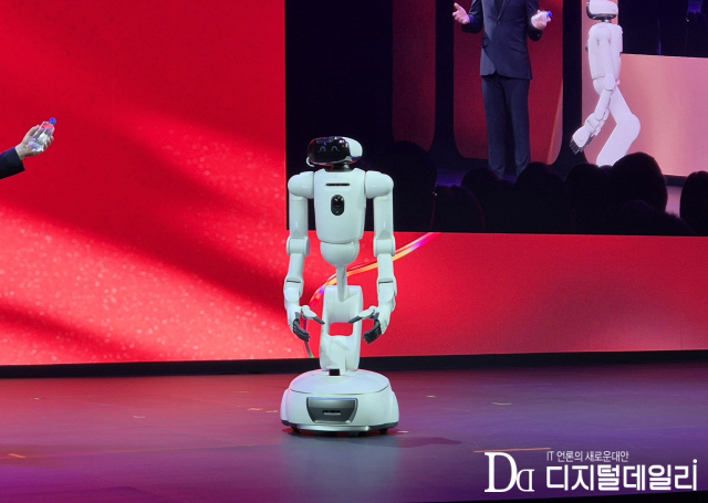 LG 클로이드가 LG 월드 프리미어에서 공개됐다.[사진=옥송이기자]