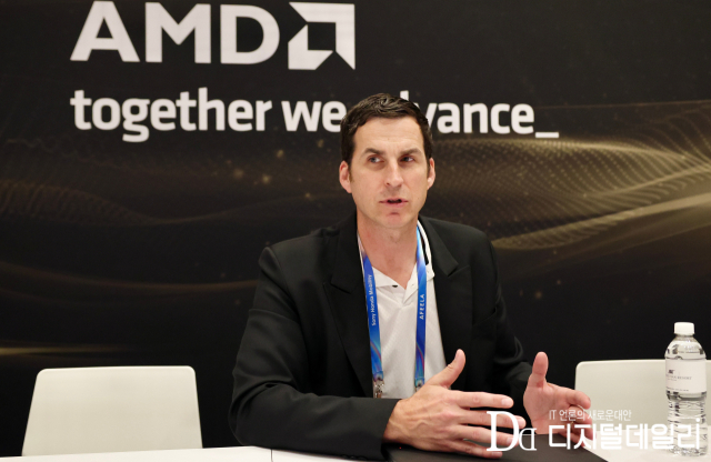 마이클 노드퀴스트(Michael Nordquist) AMD 클라이언트 제품 마케팅 담당 부사장은 7일(현지시간) 미국 라스베이거스에서 열린 CES 2026에서 <디지털데일리>와 만나 강한 자신감을 드러냈다