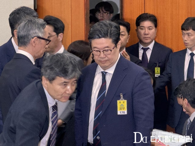 MBK 사법리스크 확산…고려아연 변수에 북미 연기금 촉각