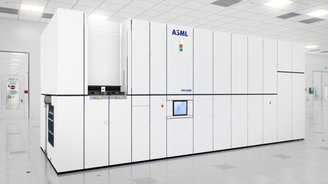 큰 박스 모양의 EUV 스캐너. [사진=ASML]