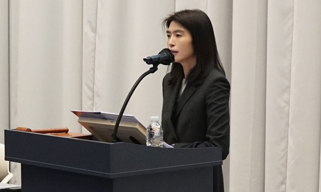 정신아 카카오 대표가 26일 제주 스페이스닷원에서 제31기 정기 주주총회를 진행하고 있다.[사진=카카오]