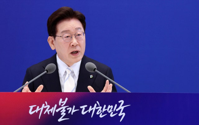 李 대통령 “주식시장 아직 저평가…주가 상승이 환율 올려”