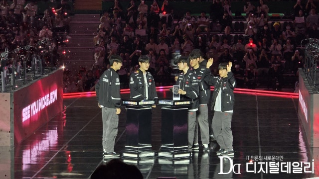 T1, 벼랑 끝 승부서 젠지 넘었다…MSI 5회 연속 진출