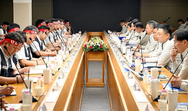 현대자동차 노사가 5월6일 울산공장 본관 동행룸에서 2026년 임금협상 상견례를 열었다.[사진=현대차 제공]